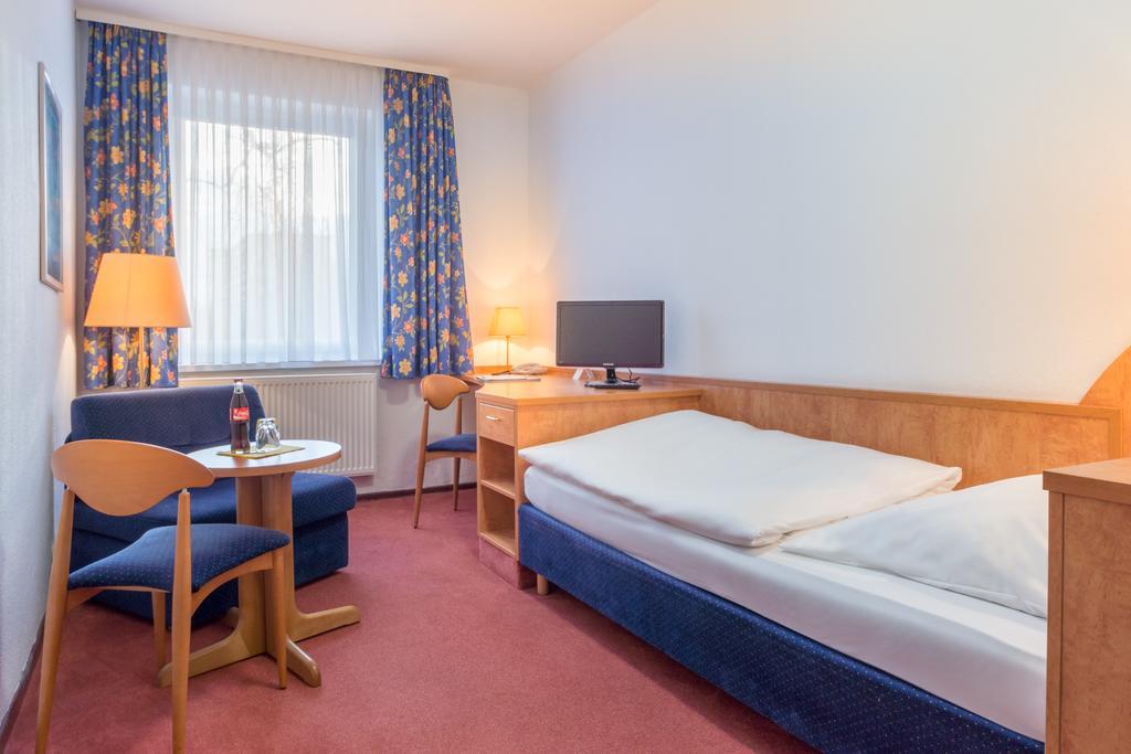 Cvjm Hotel Am Wollmarkt Braunschweig Bilik gambar