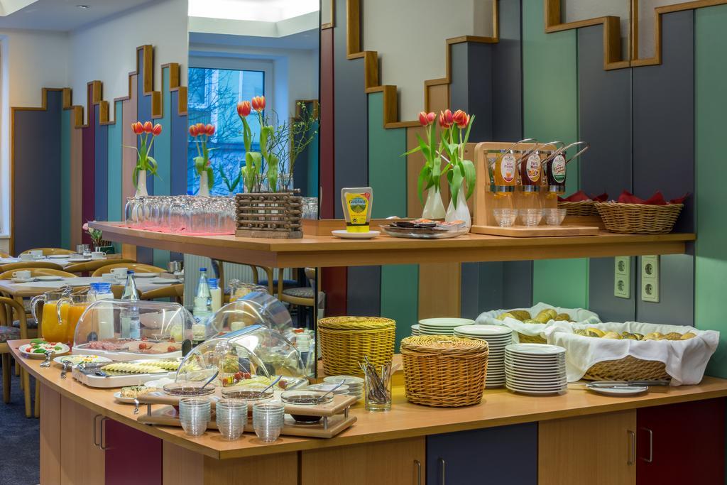 Cvjm Hotel Am Wollmarkt Braunschweig Luaran gambar